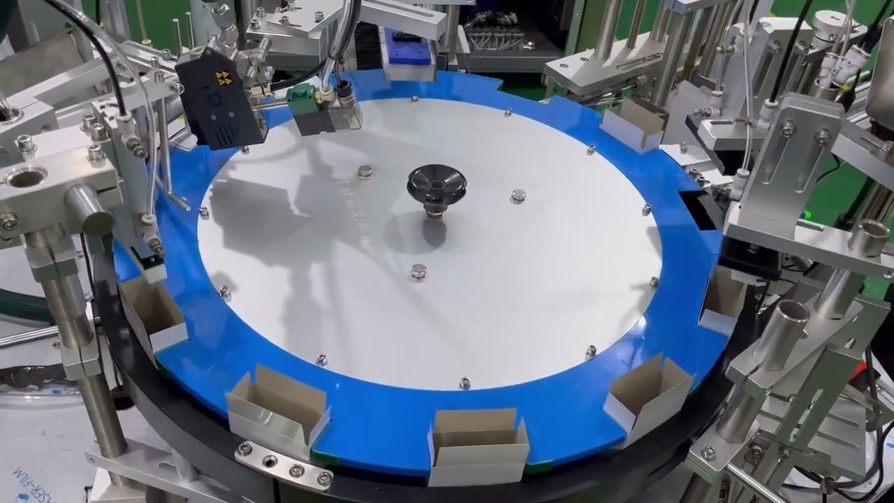 Automated cartoning machine for cold-packed disposable mask boxes.