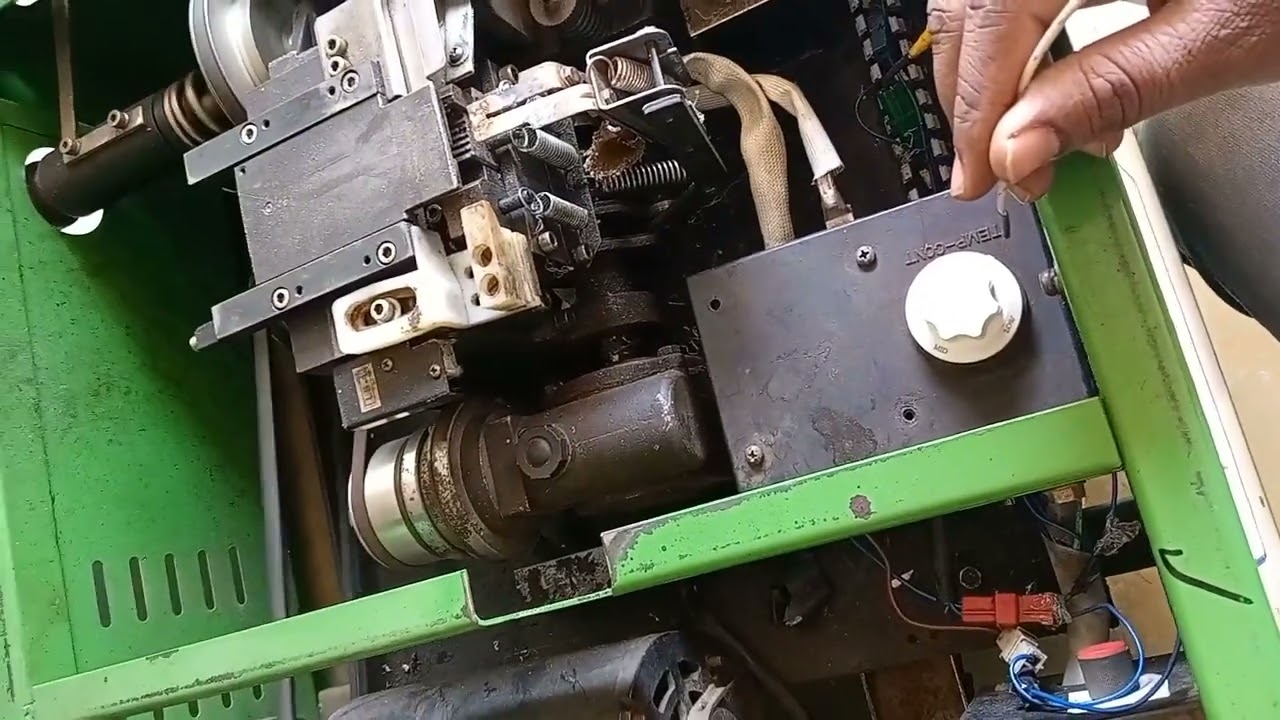 Innovative Box Packing Repair Machine: Efficiently Strip and Repair with Heating Solution