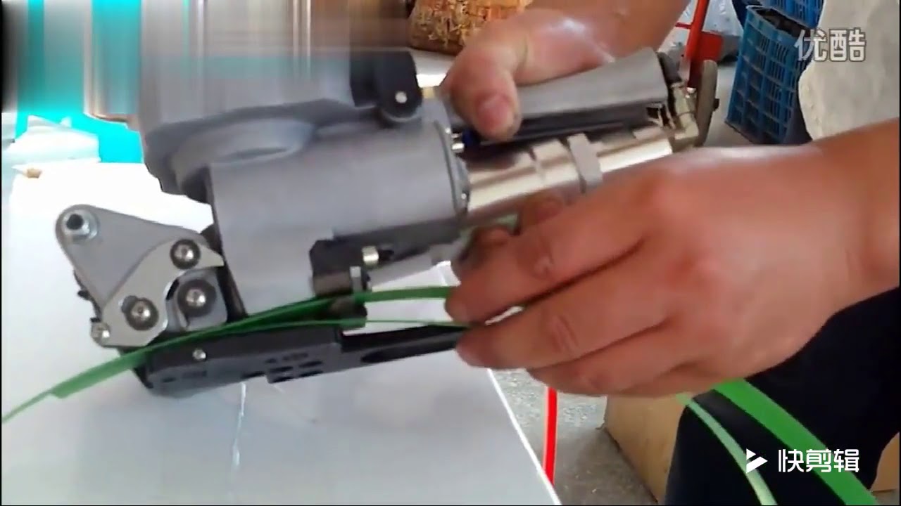 “Pioneering Innovation: Enhanced A19 A25 Pneumatic Tool Revolutionizes Strapping Techniques”