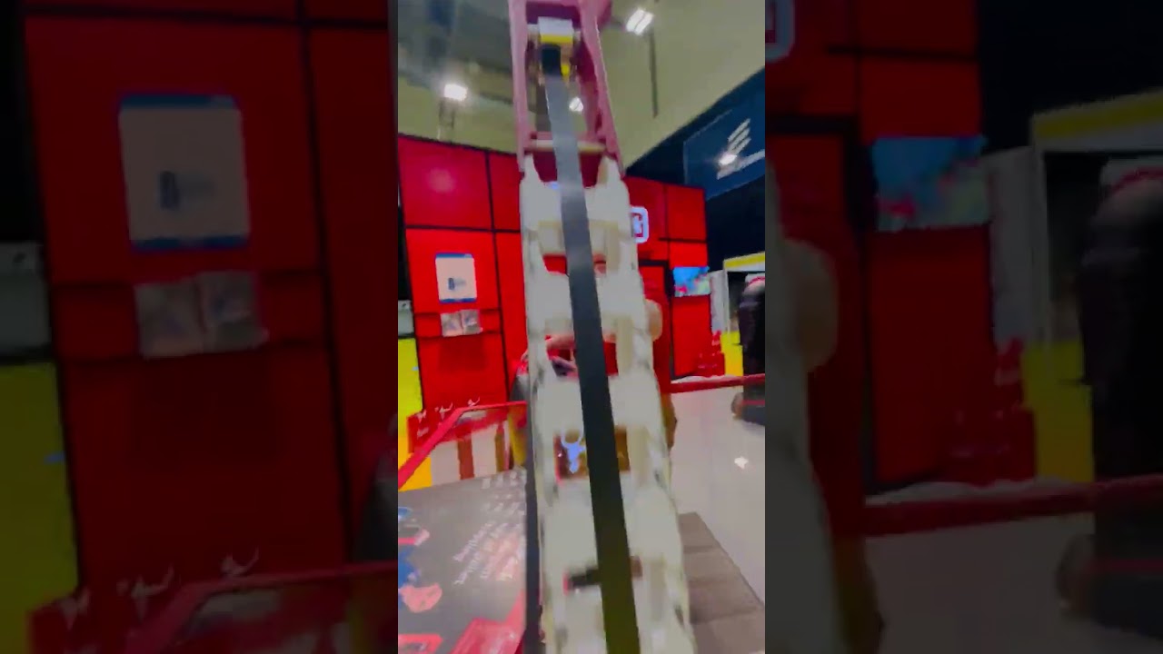 “Revolutionary Mobile Pallet Strapping Machine: Unleashing the Power of Ergonomics in Motion”