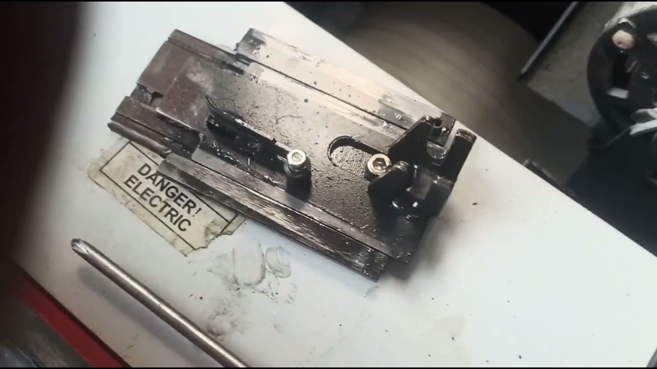 Strap Insertion Issue Troubling Box Strapping Machine – Unconventional Solution Required!