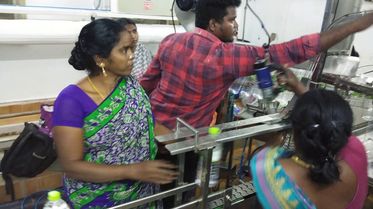 Plastic Bottle Packaging Machine Plastic Bottle Packaging Machine