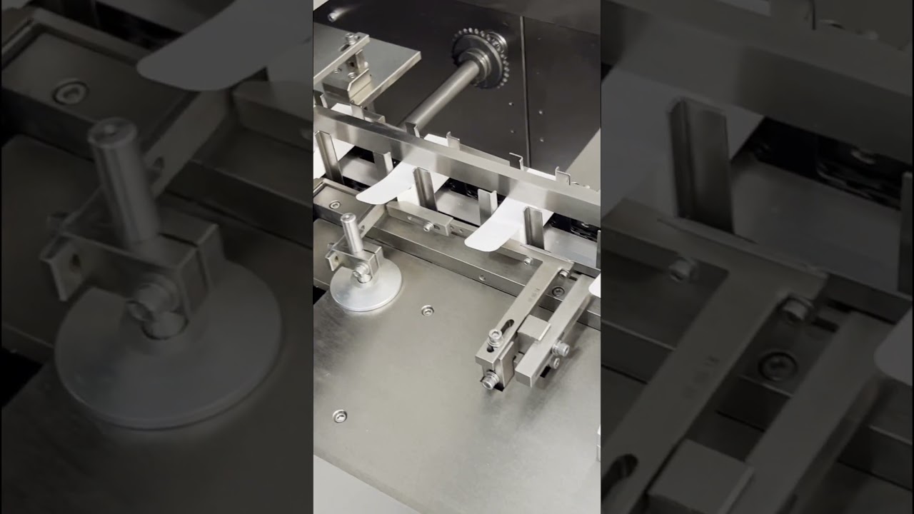 Automatic Packaging Machine for 10ml E-Liquid Bottle Automatic Packaging Machine for 10ml E-Liquid Bottle