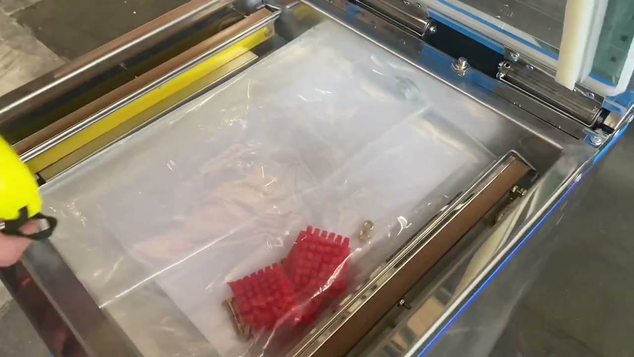 Automatic Vacuum Packing Machine with 15-inch Sealing Bar for Plastic Bag