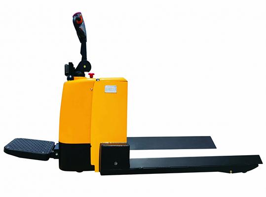 Reel handling pallet truck