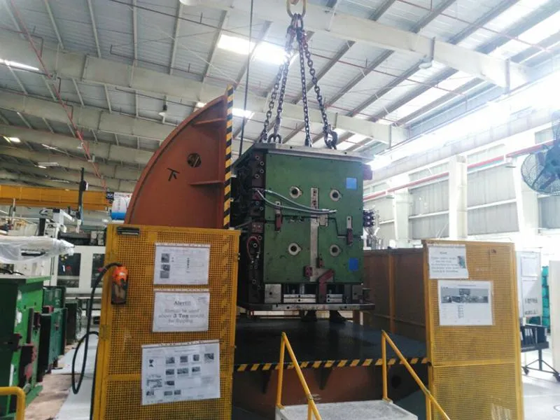 CE Standard Mold Flipper